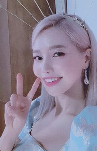 reality in BLACK 專輯卡 