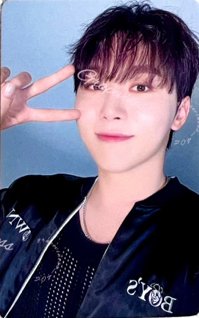 MINI12 yzy B 簽售卡 