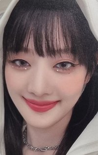 I feel dmm 5.0 特典卡 B ver.帽T妮