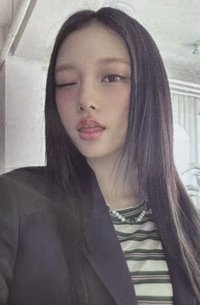 How Sweet 專輯卡 Haerin ver.