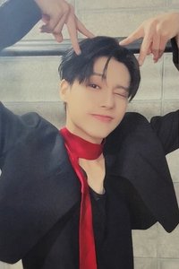 Not Okay 專輯卡 Member Solo盤