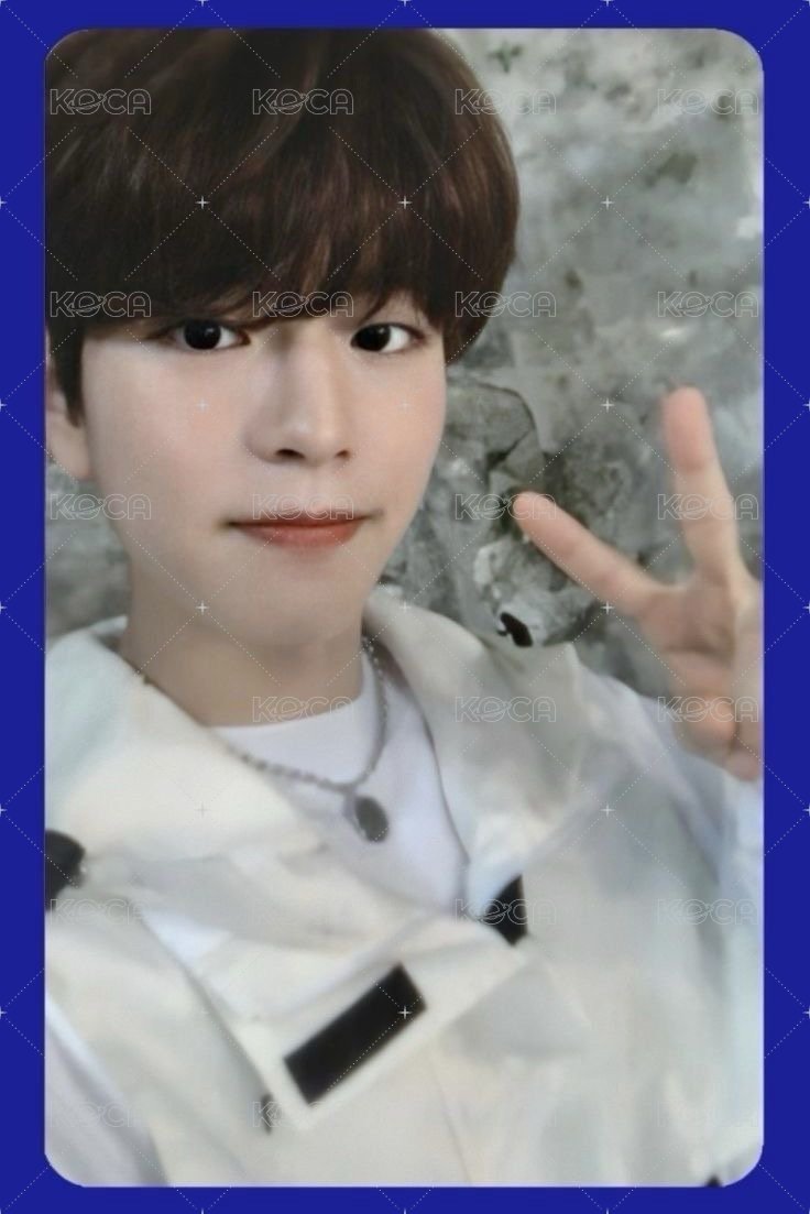 Clé : LEVANTER 專輯卡 藍 ver. 正面