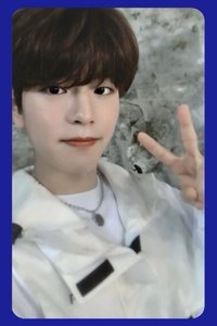 Clé : LEVANTER 專輯卡 藍 ver.