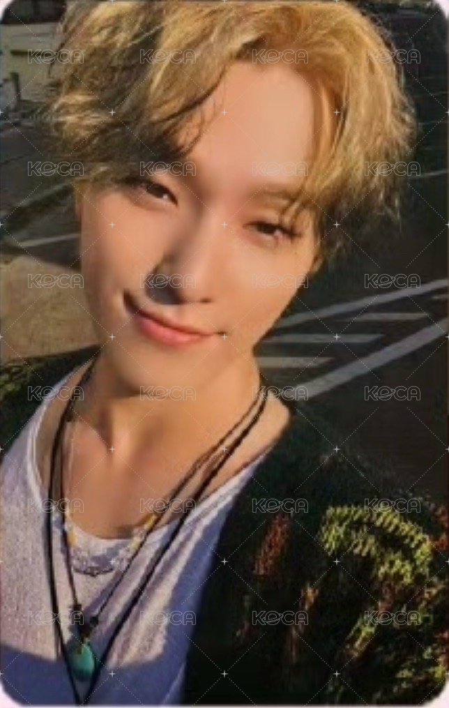 MINI11 yzy 3.0 特典卡  正面