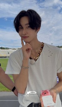 蔚山小貓要記得吃飯🐈‍⬛