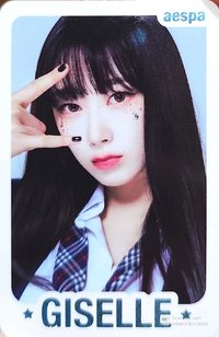 MY WORLD 隨機卡 C版吉