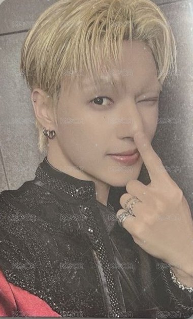 IN YOUR FANTASY 隨機卡  正面