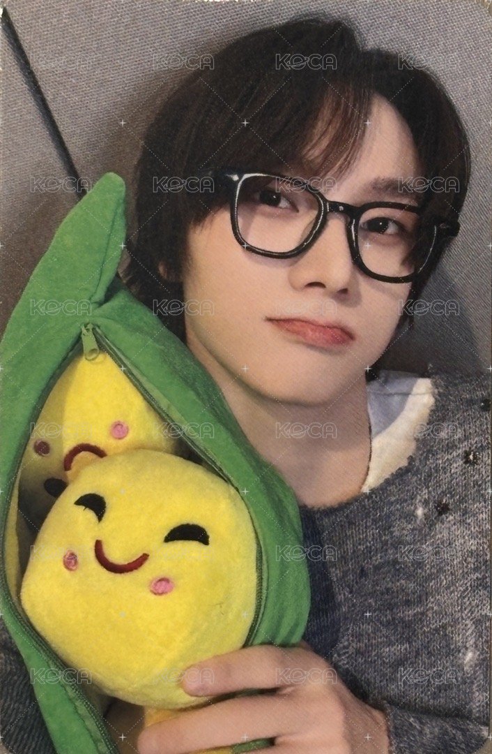 19.99 yzy 特典卡 豌豆 正面