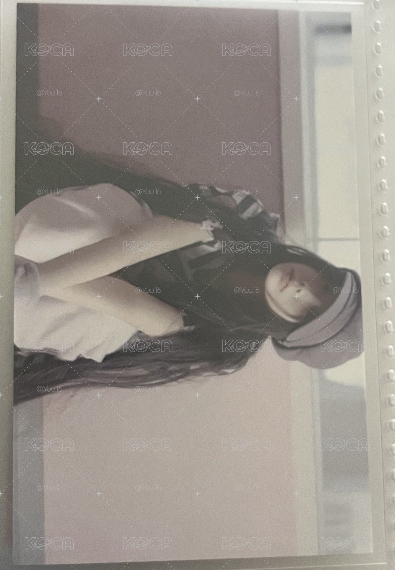 ILLIT小卡