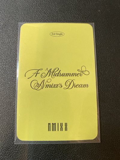 NMIXX Jiwoo am特典卡 花束友