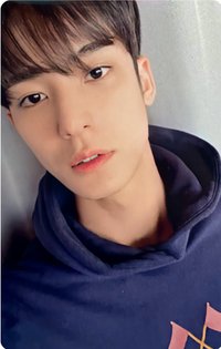 MINI9 yzy H 簽售卡 