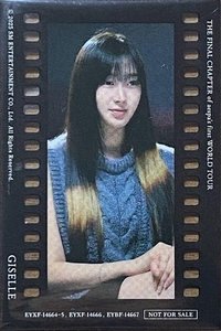 aespa：WORLD TOUR IN CINEMAS 演唱會 DVD / CD 卡 世巡紀錄片膠片吉