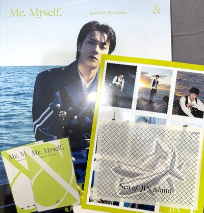 ME MYSELF 寫真書
