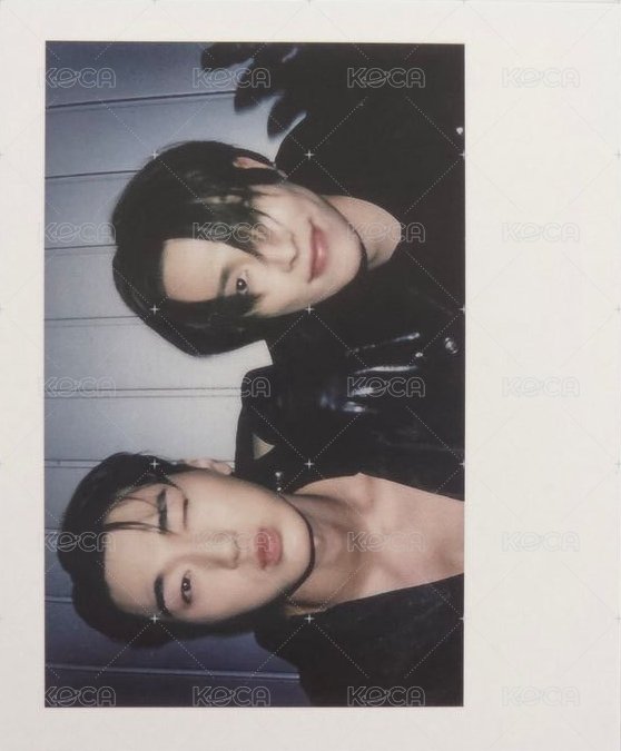 GOLDEN HOUR :  Part.3 In Your Fantasy ms 幸運卡 Polaroid 正面