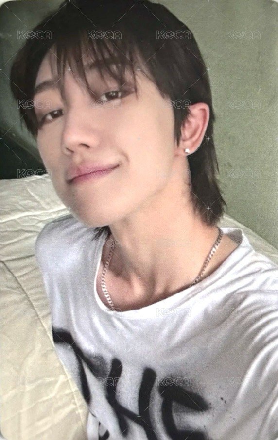 MINI12 yzy D 簽售卡  正面