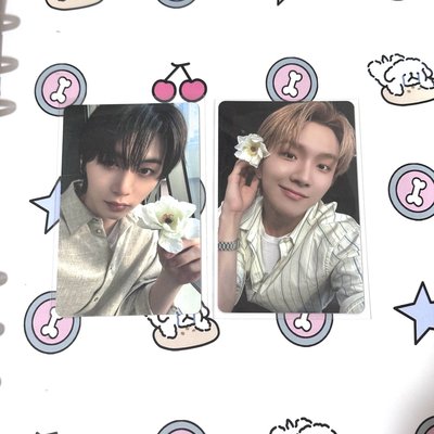 The action Weverse特典（4,6）