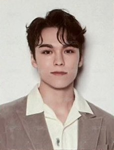 INCOMPLETE 周邊卡 帽T 證件照 正面