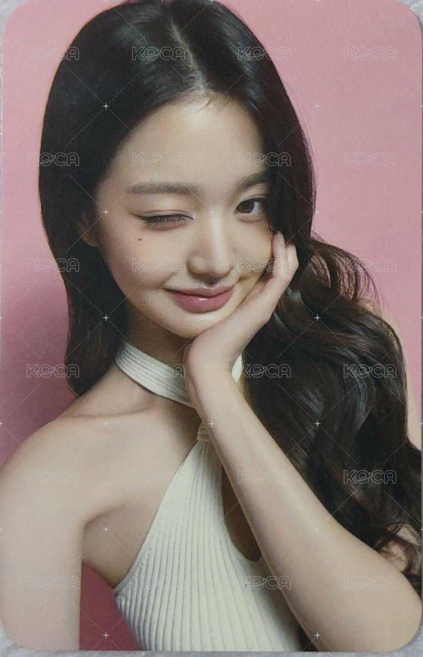 Medicube 美容儀小卡 代言卡 托臉員 正面