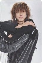 LIVE and FALL 線下 滿額卡 