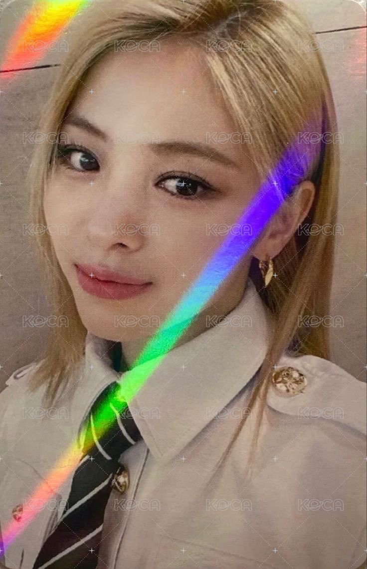 GUESS WHO wd 1.0 簽售卡  正面