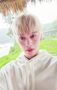 NEVER BEEN 隨機卡 