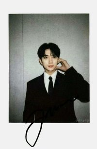 MINI11 yzy 特典卡 ｜一直娛澳門復刻拍立得