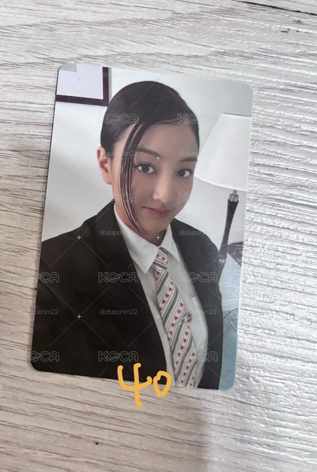 TWICE正規四電子專志效小卡