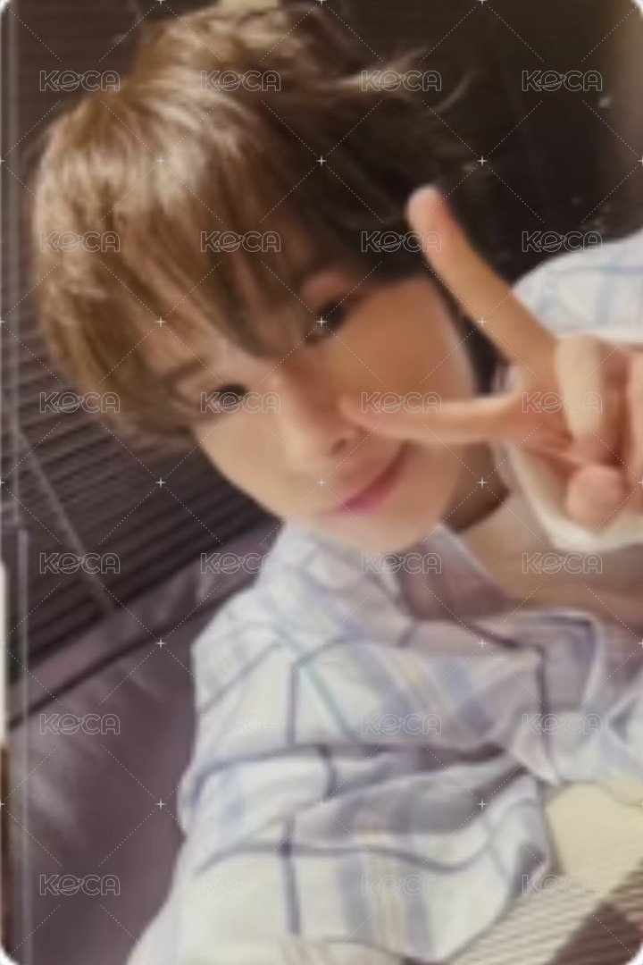 TRY WITH US 專輯卡 電子專 正面