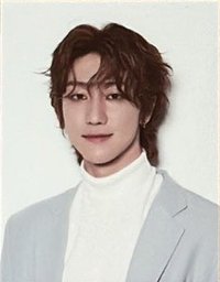 INCOMPLETE 周邊卡 帽T 證件照