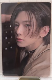 微不爽冷臉美尚