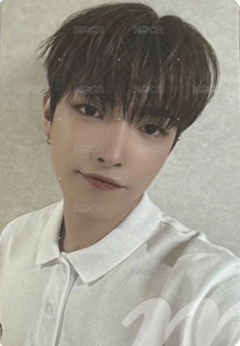 GOLDEN HOUR :  Part.3 In Your Fantasy 專輯卡 limited edition 正面