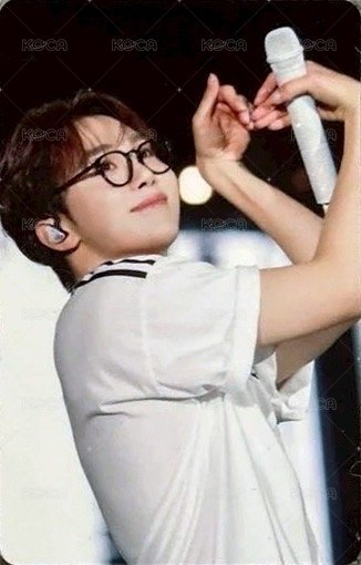 FOLLOW AGAIN 演唱會 DVD / CD 卡 DVD ver. 正面