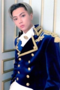 迷二 yzy 視簽2.0 簽售卡 