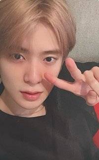 We Are Superhuman 專輯卡 