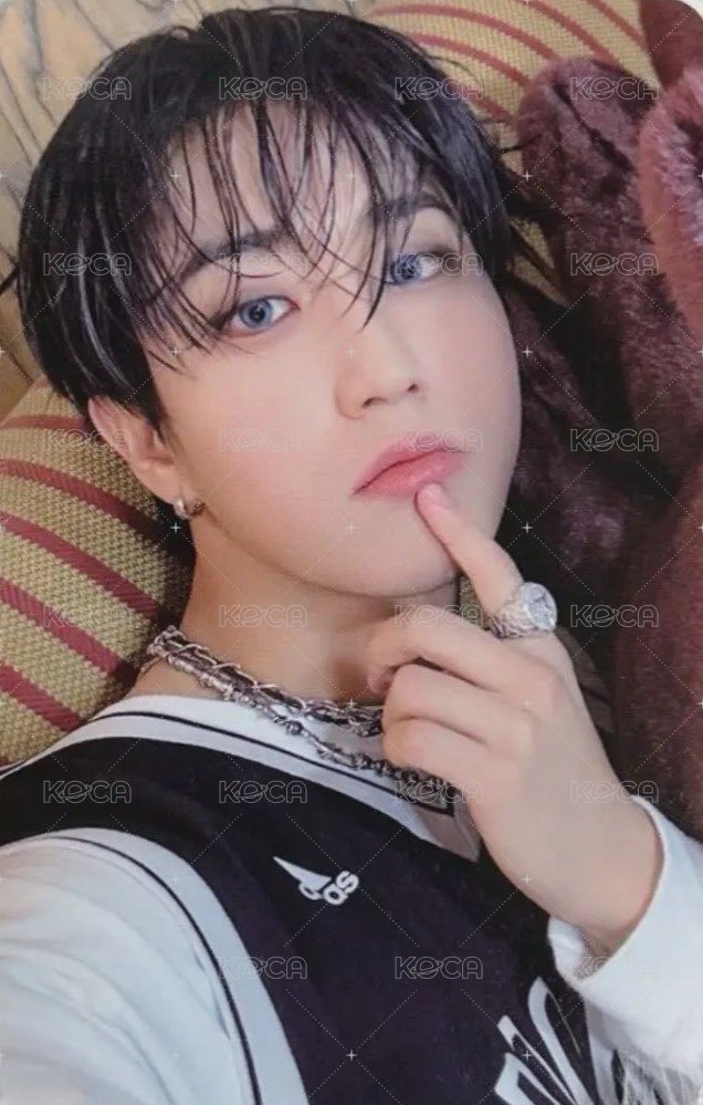 KARMA 專輯卡 Compact ver. 正面