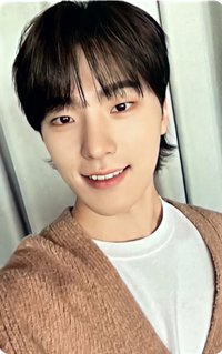 MINI9 yzy H 簽售卡 