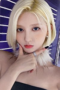 After LIKE am 簽售卡 秋