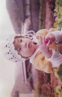 THE STORY BEGINS 專輯卡 