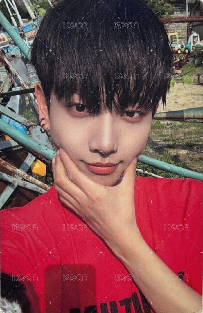 WHY.. 專輯卡 Dazed ver. 正面