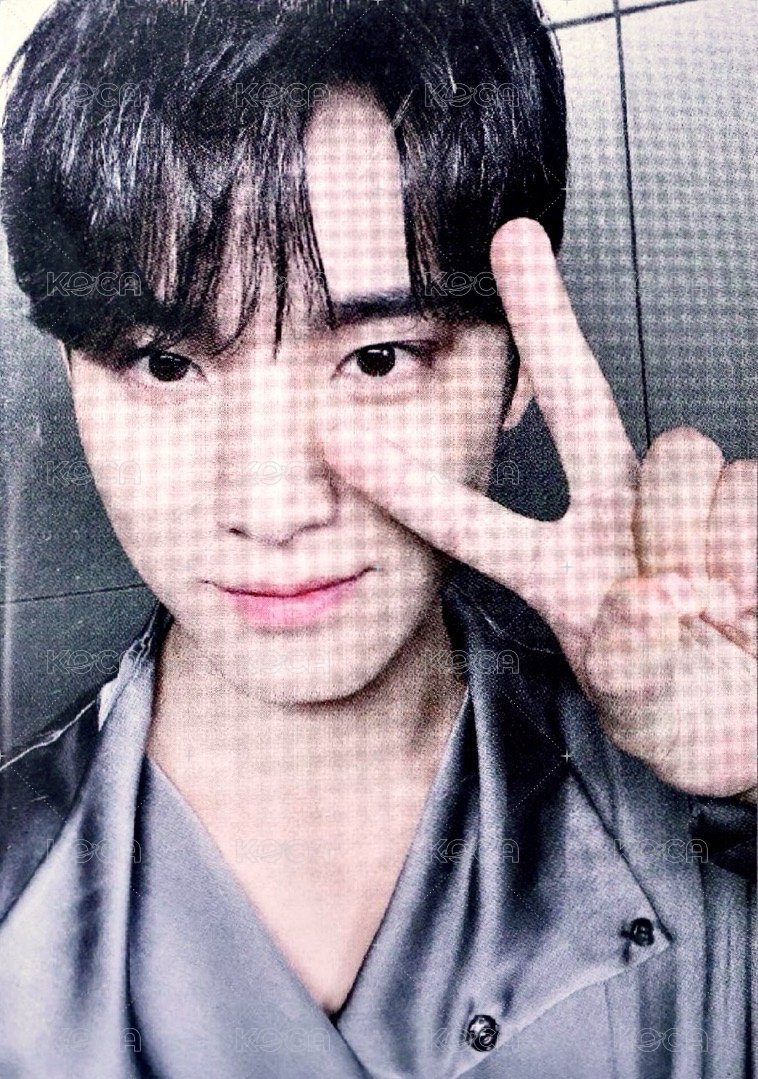 RIGHT HERE 隨機卡 ｜卡包 正面