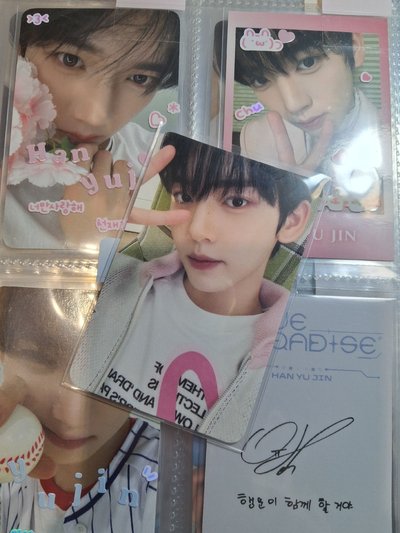 韓維辰 年曆卡 中背