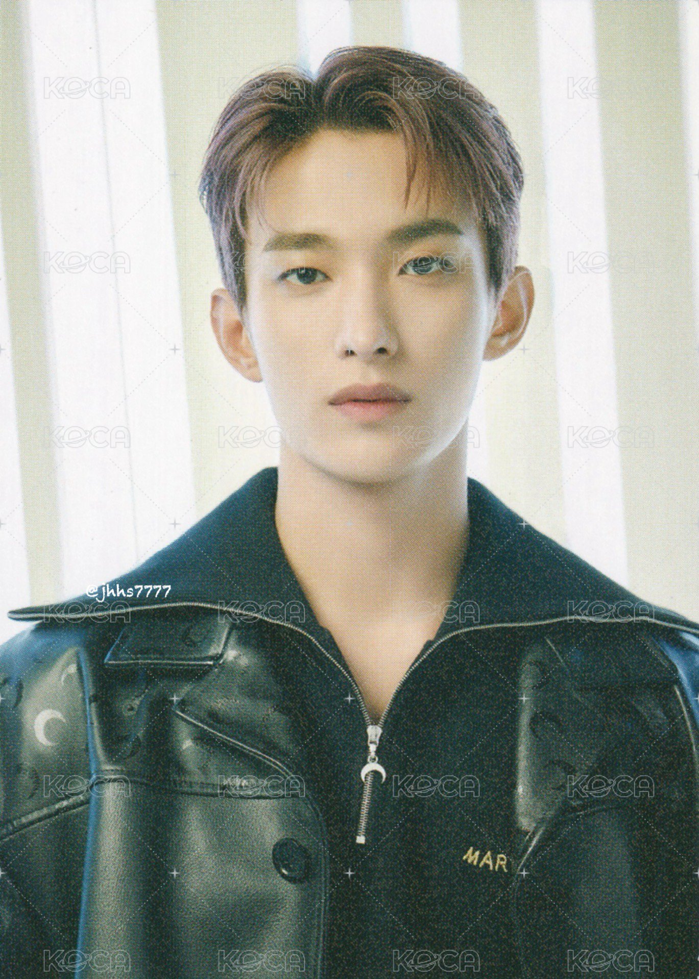 FOLLOW 隨機卡 ｜日巡卡包 正面