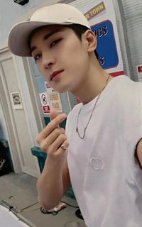 正四後續 yzy A 簽售卡 