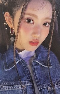 STAYC - 2023 SEASON’S GREETINGS 年曆卡 年曆特典