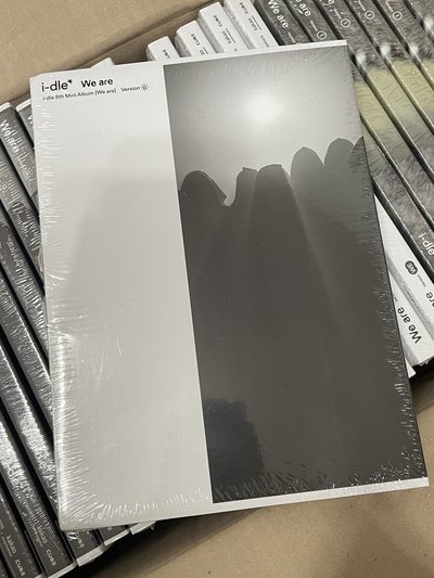 idle mini 8 [we are] album 全新未拆