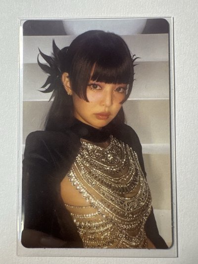 Jennie Ruby紅版專輯小卡