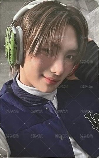 Play Hard wvs 簽售卡  正面