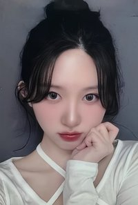 IVE SWITCH yzy 1.0 簽售卡 