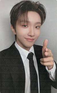 WHY.. m2u 1.0 幸運卡 西裝