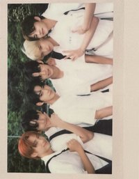 TWS:42 Selection Pack 周邊卡 團卡